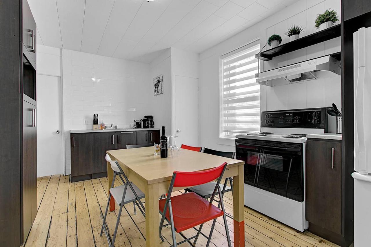 Les Appartements Du 790 Квебек Екстер'єр фото